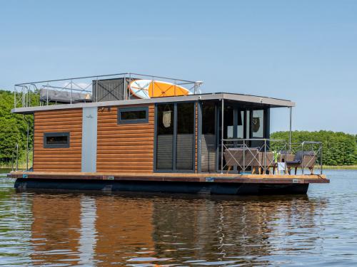 Houseboat Campi 340 for hire in Buchholz