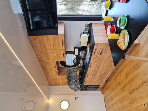 Houseboat Campi 400 available for charter in Buchholz