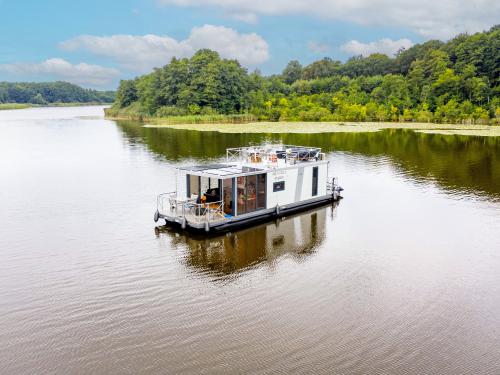 Hausboot Campi 400 Yachtcharter in Buchholz