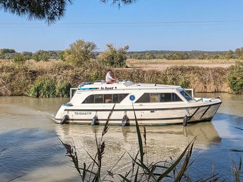 Hausboot Cirrus A chartern in Migennes