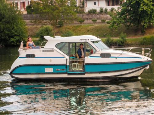 Hausboot Confort 900 DP chartern in Lübz