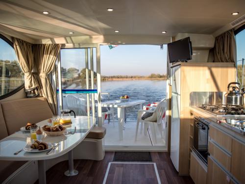 Hausboot Estivale Quattro chartern in Rechlin