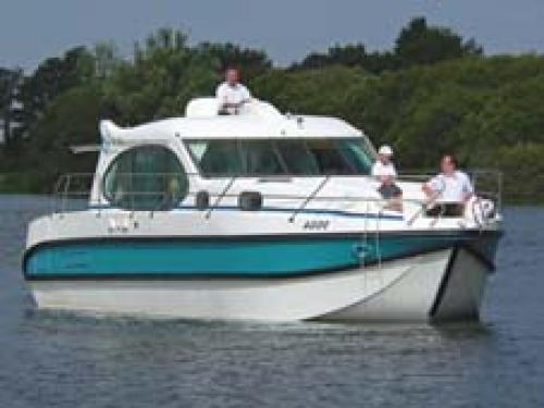 Hausboot Estivale QUATTRO in Marina Les Laumes chartern