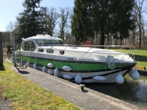 Houseboat Estivale Sixto available for charter in Marina Saverne