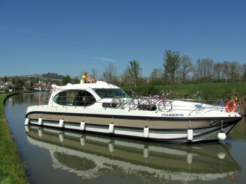 Hausboot Estivale Sixto Prestige Yachtcharter in Marina Saverne