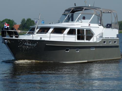 Houseboat Funcraft 1200 for rent in Akkrum Houseboat Funcraft 1200 for rent in Akkrum