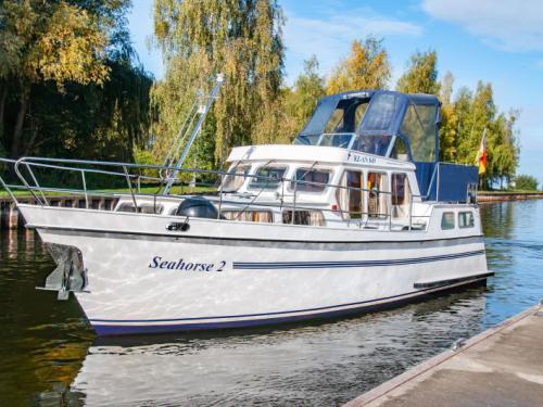 Hausboot Hollandia 1000 S chartern in Buchholz