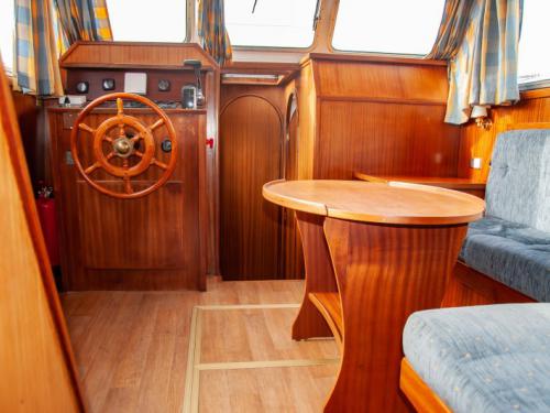 Hausboot Hollandia 1200 chartern in Buchholz