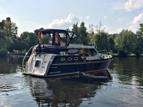 Hausboot Hollandia 38 Classic chartern in Stadt Berlin