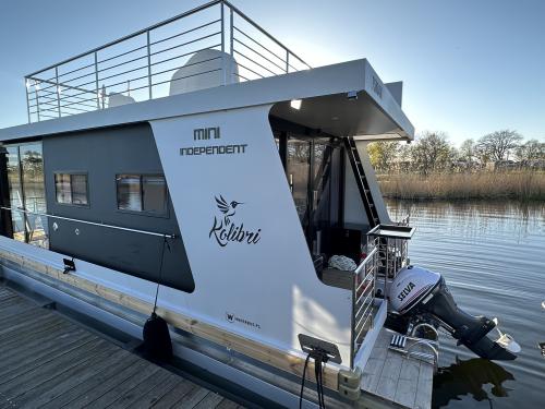 Hausboot Independent 15 Yachtcharter in Marina Buchholz