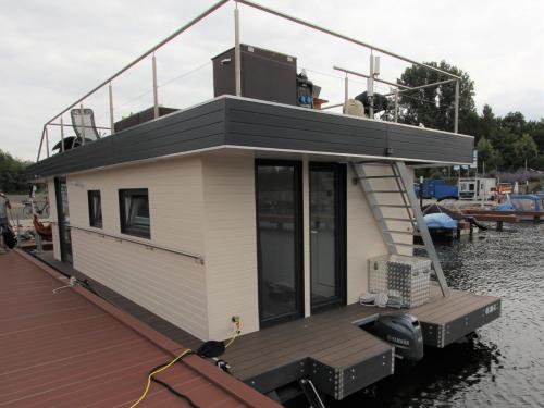 Houseboat Mein Hausboot HB 05 for charter in Buchholz