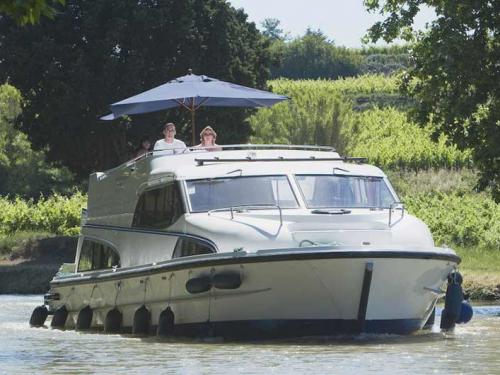 Hausboot Mystique Yachtcharter in Cassafieres