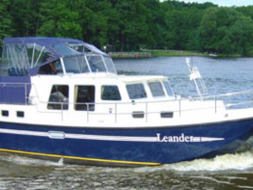 Yacht Pedro Marin 30 available for charter in Marina Zehdenick