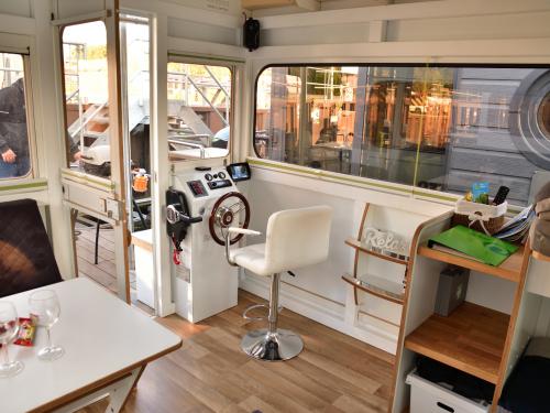 Hausboot Rollyboot 8.2 chartern in Marina Lübz