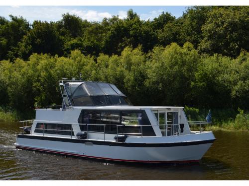 Hausboot Safari Houseboat 1050 Yachtcharter in Drachten