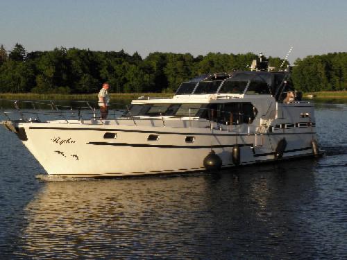 Hausboot Siemer 44 Yachtcharter in Yachthafen Priepert