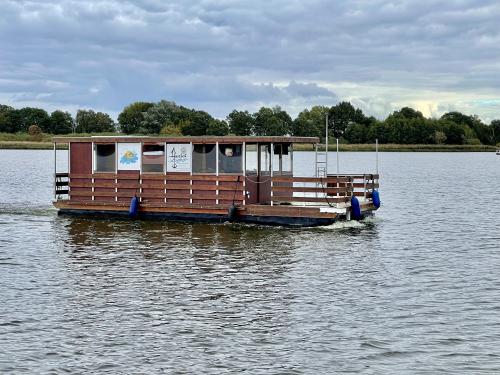 Hausboot TS1000 Yachtcharter in Demmin