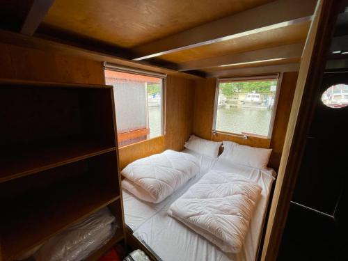 Hausboot TS1000 chartern in Neustrelitz