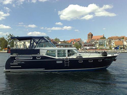 Hausboot Vacance 1300 Yachtcharter in Yachthafen Maremüritz