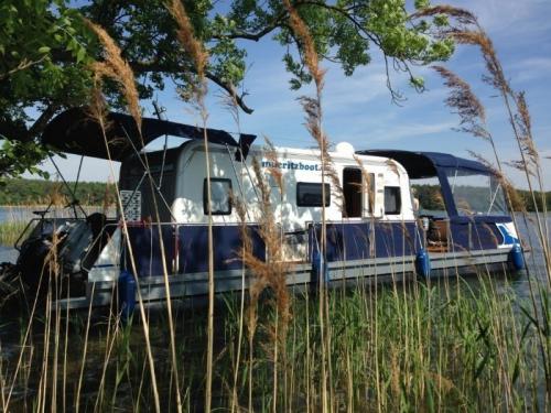 Hausboot Water Camper 1200 Yachtcharter in Jabel
