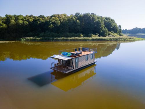Hausboot Woma D12 Yachtcharter in Buchholz