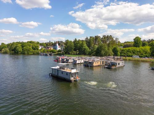 Hausboot Woma D13 chartern in Fürstenberg