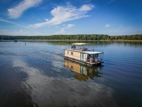Hausboot Woma D13 Yachtcharter in Fürstenberg