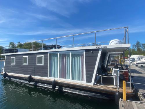 Houseboat Woma D13 for rent in Buchholz