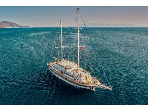 Yacht Gulet available for charter in Bodrum