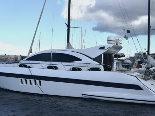 Mangusta 72 Luxus Yachtcharter in Castellammare di Stabia (Italien)