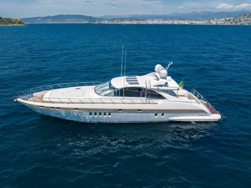 Mangusta 80 Luxus Yachtcharter in Cannes (Frankreich)