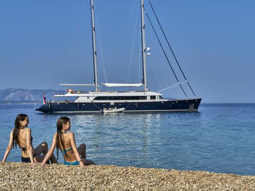 SY Dalmatino Luxury Yacht for charter in Split (Croatia)