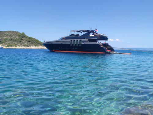 Technema 82 Luxus Yachtcharter in Split (Kroatien)