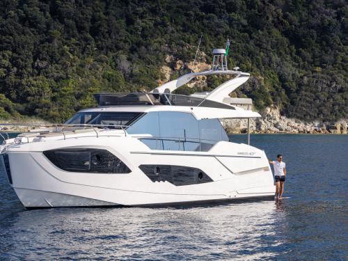 Yacht Absolute 47 Fly for hire in Primosten