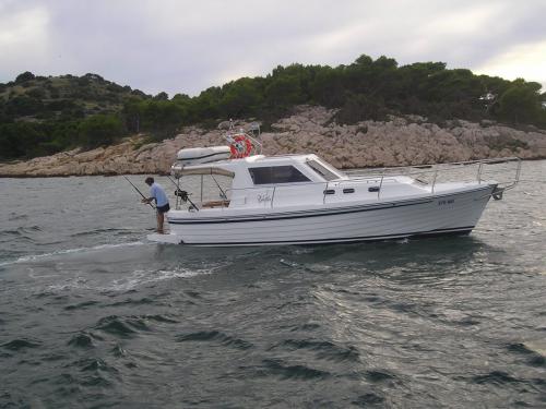 Motor yacht Adria 1002 Vektor available for charter in ACI Marina Jezera