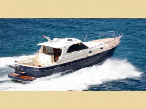 Motorboot Adriana 44 Yachtcharter in Marina Vitrenjak