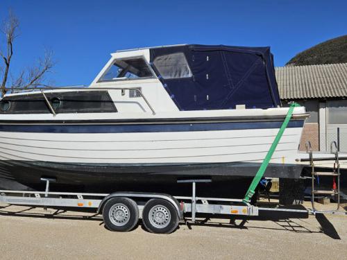 Motoryacht Adriatic 790 Yachtcharter in Marina Zadar