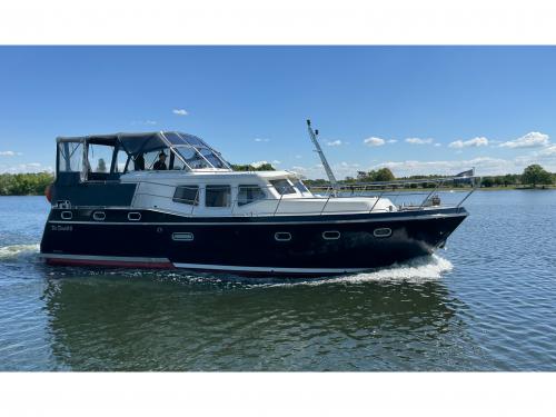 Motorboot Advantage 38 chartern in Brandenburg an der Havel