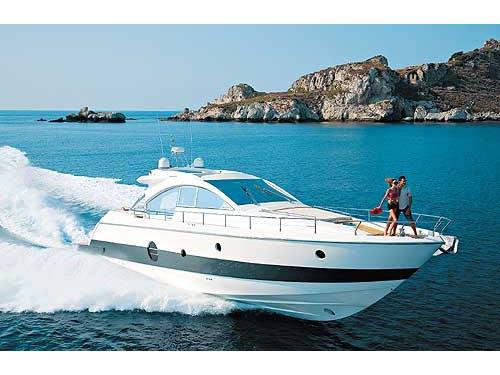 Motoryacht Aicon 62 Yachtcharter in Messina