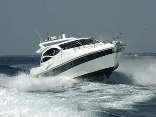 Motoryacht Alena 56 chartern in Sutomiscica