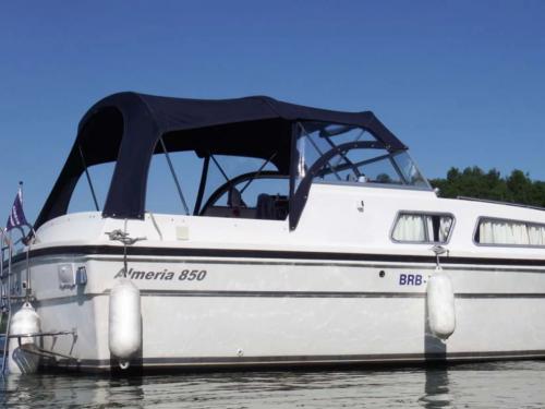 Motoryacht Almeria 850 Yachtcharter in Rechlin Motoryacht Almeria 850 Yachtcharter in Rechlin