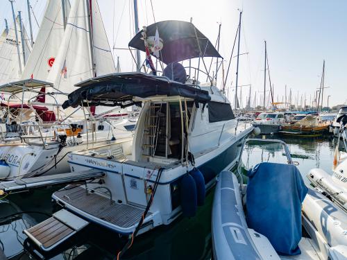 Motorboot Antares 10.80 Yachtcharter in Zadar
