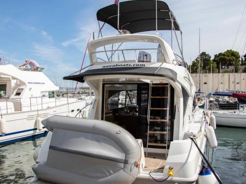 Motor yacht Antares 36 for rent in ACI Marina Split
