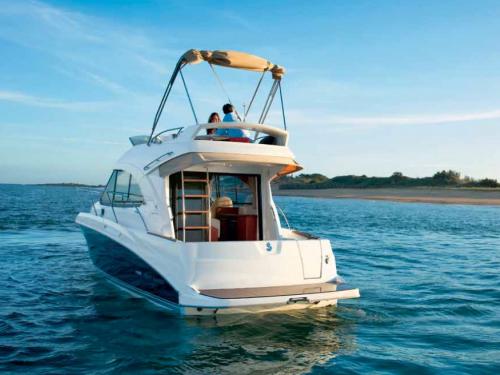 Motoryacht Antares 42 Yachtcharter in Cannigione