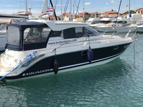 Motorboat Aquadore 28 HT for charter in Pirovac