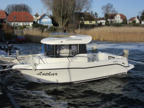 Motor yacht Arvor 690 for rent in Yacht Harbour Breege