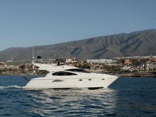 Motorboot Astondoa 46 Yachtcharter in Puerto Colon