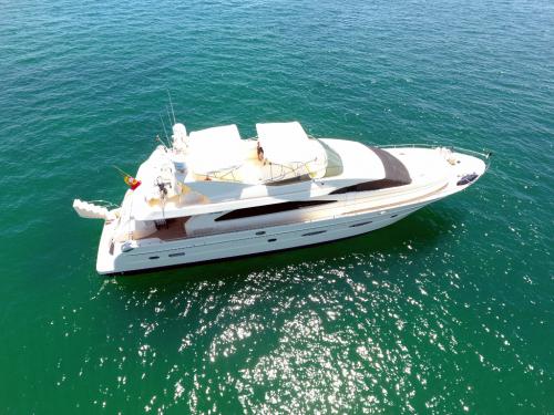 Motoryacht Astondoa 82 chartern in Cascais