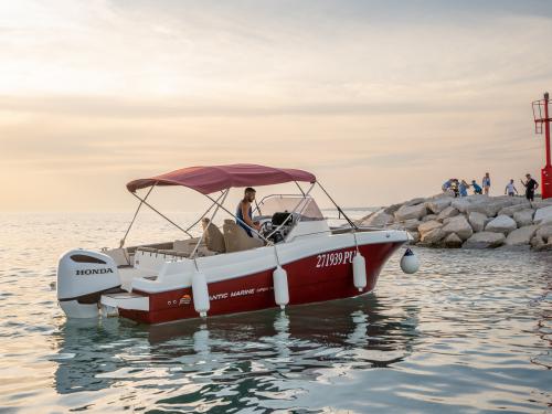 Motorboot Atlantic Marine 750 chartern in Fazana Motorboot Atlantic Marine 750 chartern in Fazana