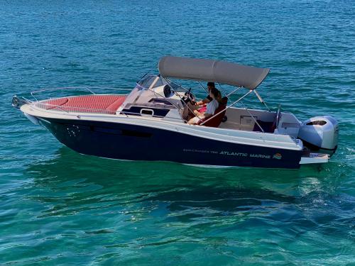 Motoryacht Atlantic Marine 750 Yachtcharter in Yachthafen Tribunj